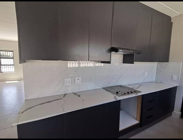 3 BEDROOM PROPERTY TO RENT IN GOODWOOD CENTRAL